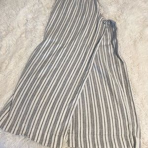 Time and Tru wide leg linen pants.